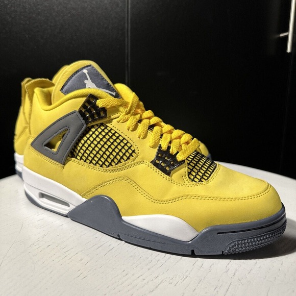 New Air Jordan 4 Retro Lightning CT8527 700 Men Size 10 - Picture 1 of 5
